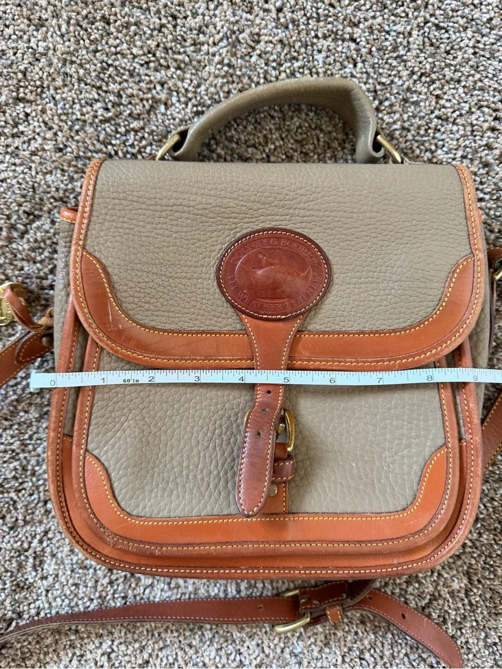 DOONEY & BOURKE Vintage Surrey Bag Crossbody Handbag in Tan & Brown